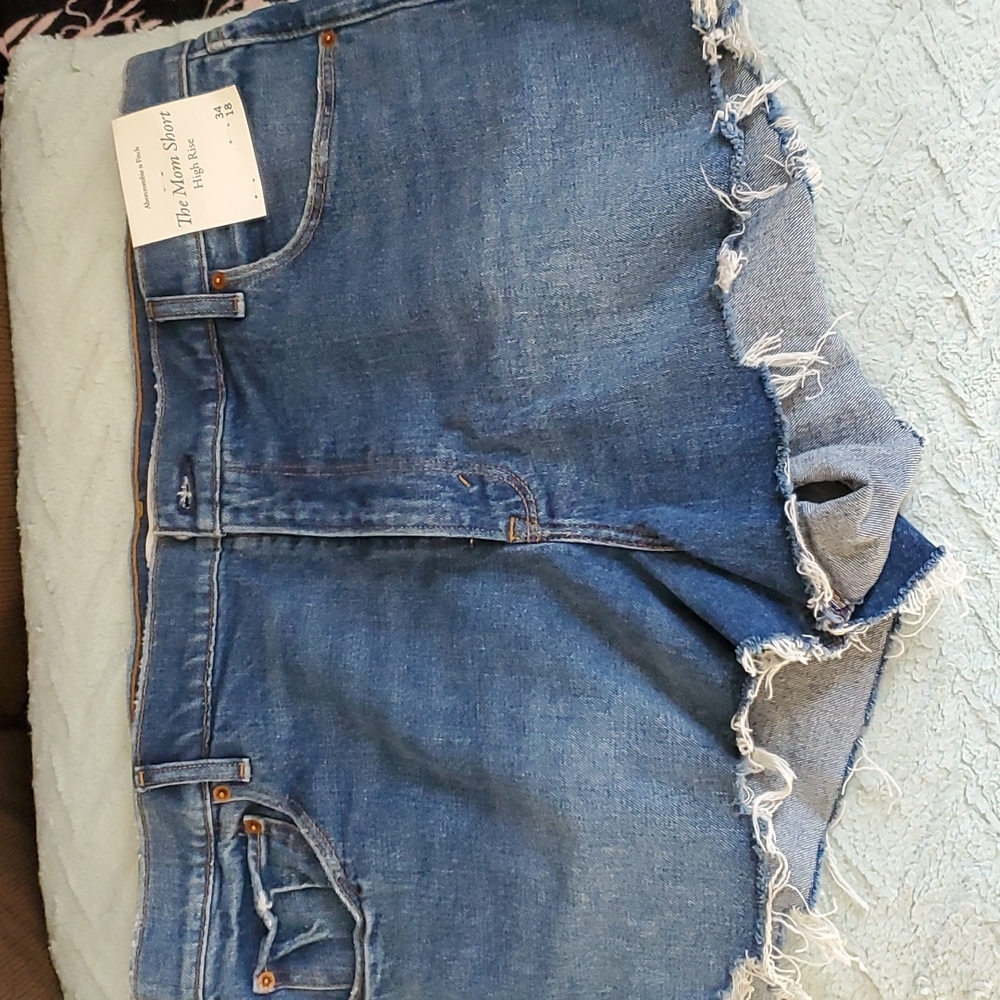 New denim short